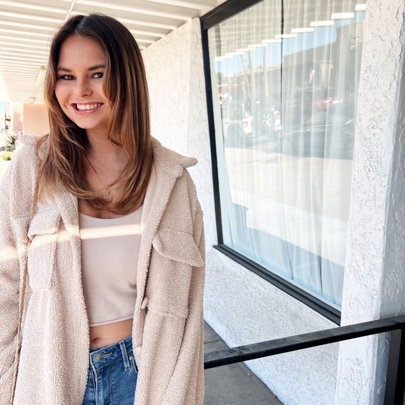 Meet your Posher, Lyndi - Picture 2 of 4